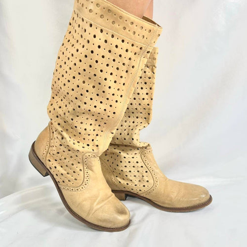 Vintage Tan/Ivory Diesel Rare Unique One of a Kind Preforated Cowboy Boots Size 8-9